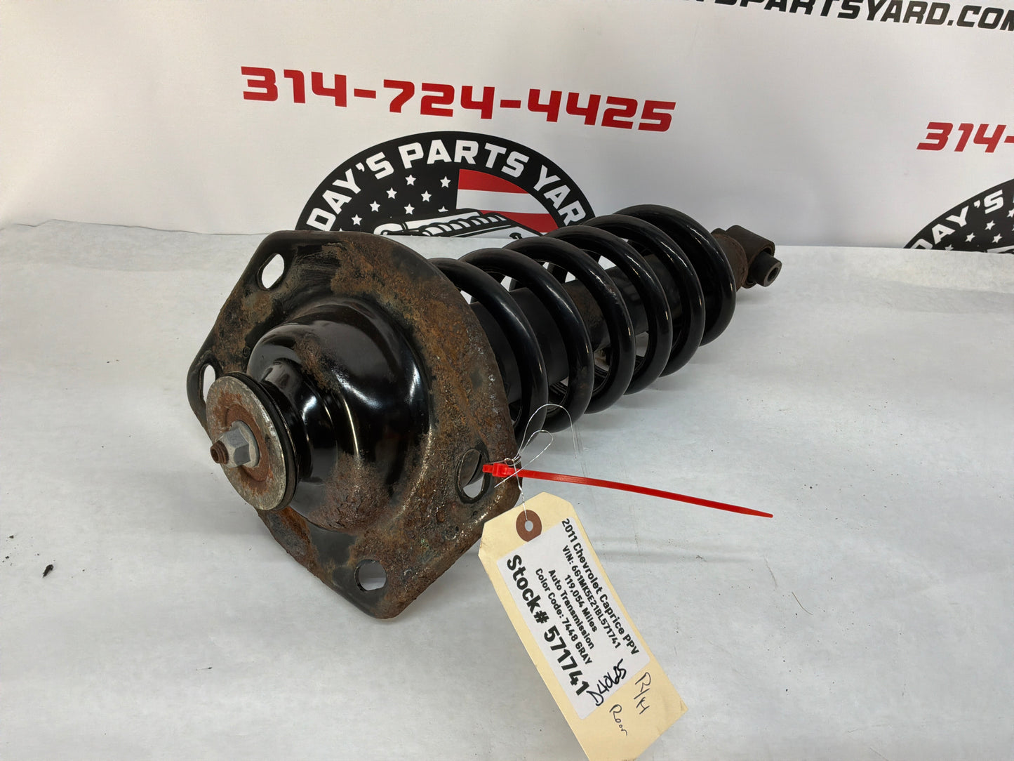2011 Chevy Caprice PPV RH Passenger Rear Suspension Shock Strut Absorber Assembly OEM