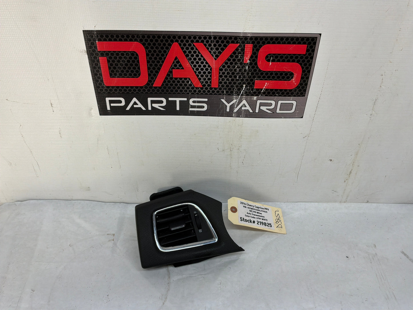 2016 Chevy Caprice PPV LH Driver Vinyl Dash Vent Trim Panel OEM