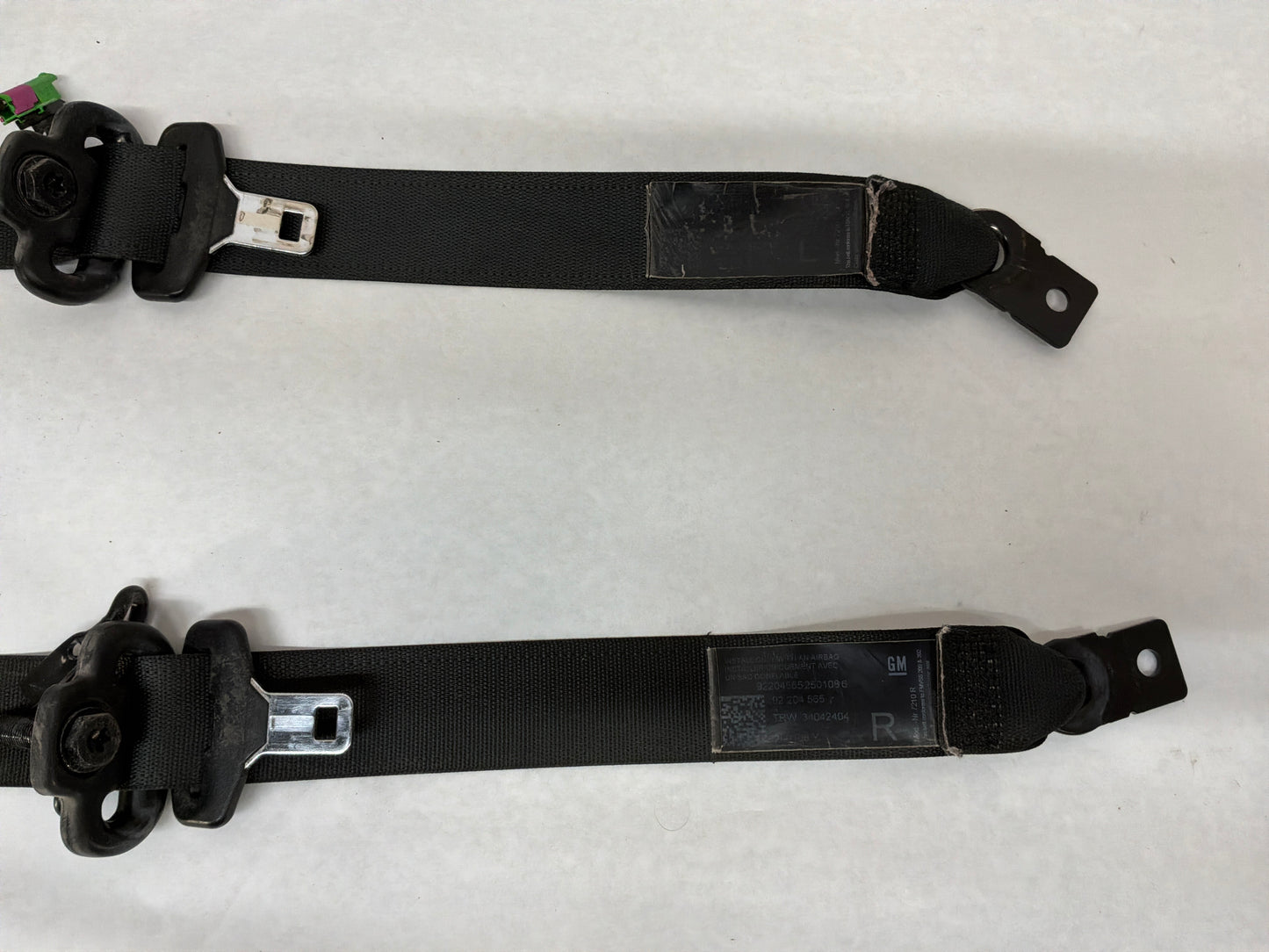 Front seatbelts - Day's Parts Yard