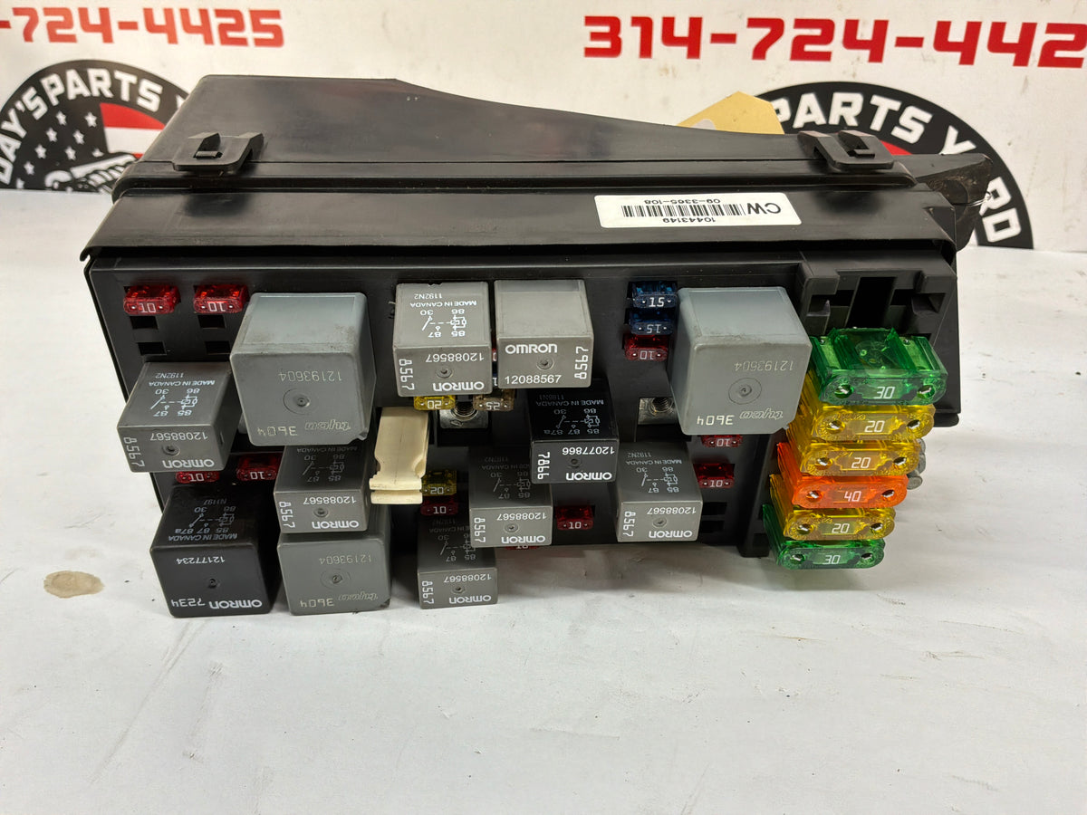 2002 Chevy C5 Corvette Convertible Fuse Box Relay OEM
