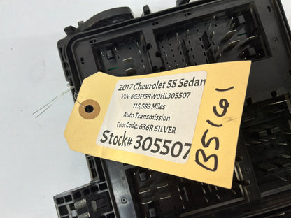 2017 Chevrolet SS Sedan Engine Bay Fuse Relay Wiring Wire Harness Junction Box Block Cover OEM