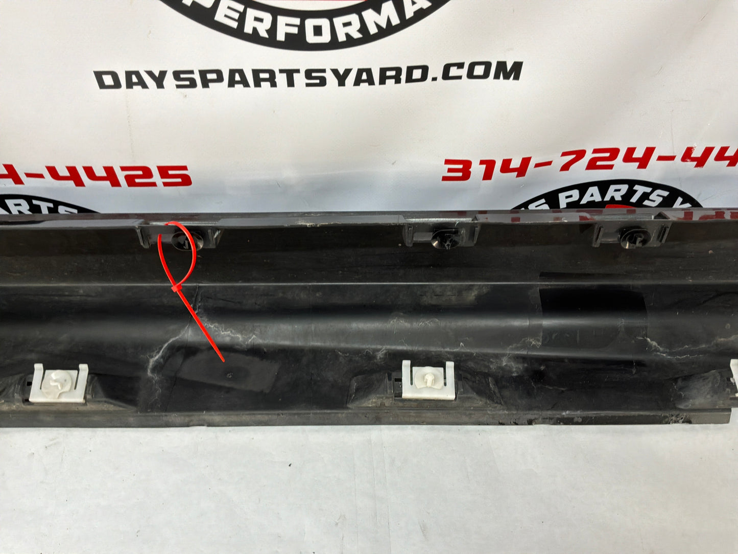 2017 Chevy SS Sedan RH Passenger Rocker Molding Side Skirt Panel Trim Gray OEM