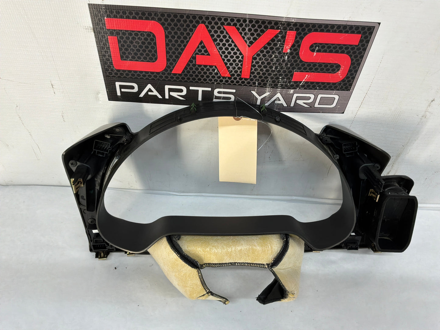 Speedometer Bezel - Day's Parts Yard