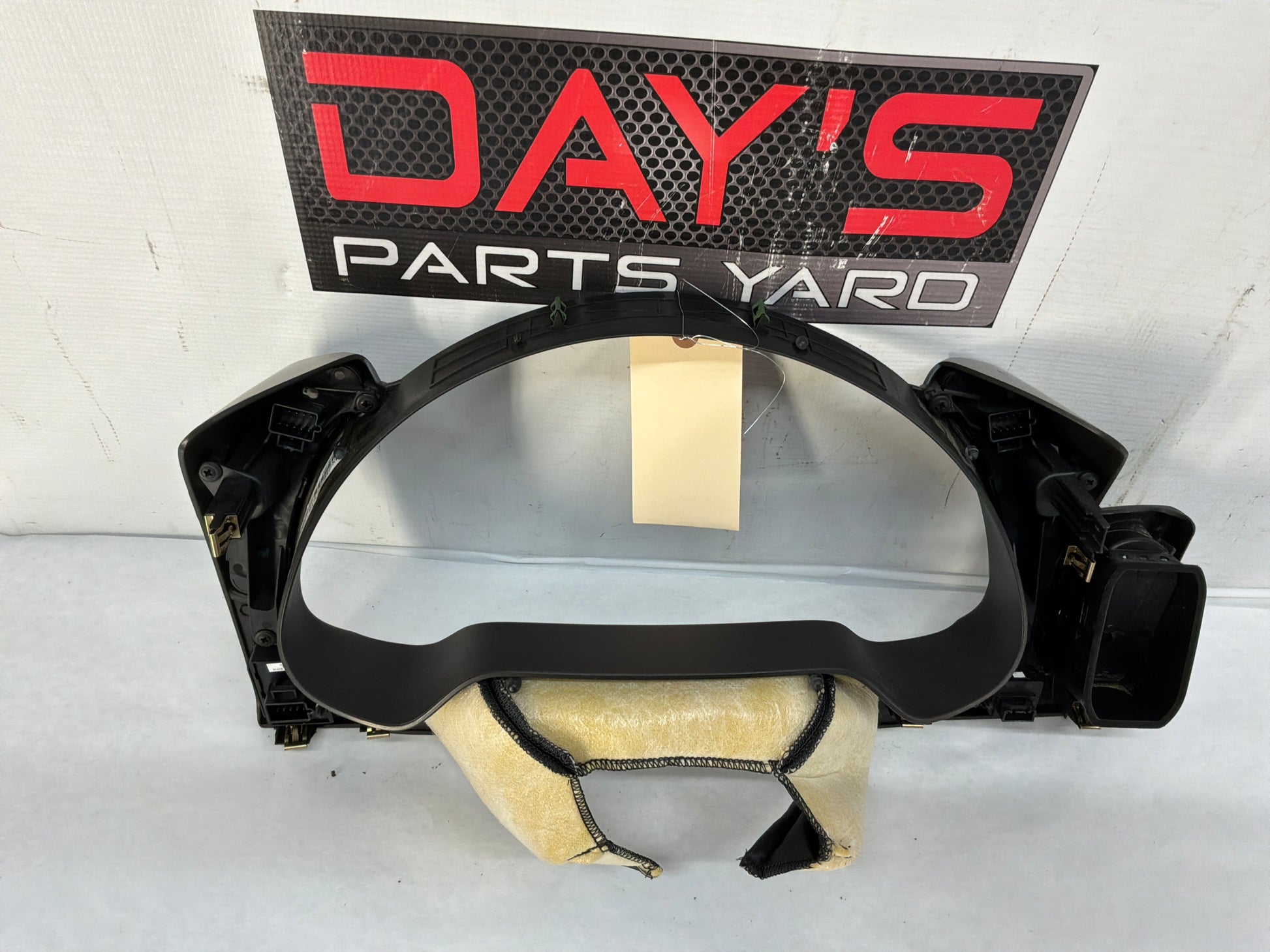 Speedometer Bezel - Day's Parts Yard