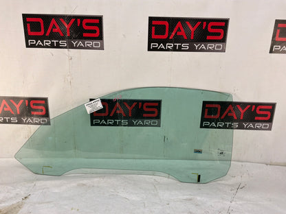 Rh front glass - Day's Parts Yard