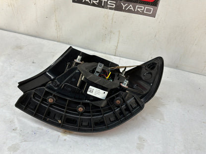 Head light - Day's Parts Yard