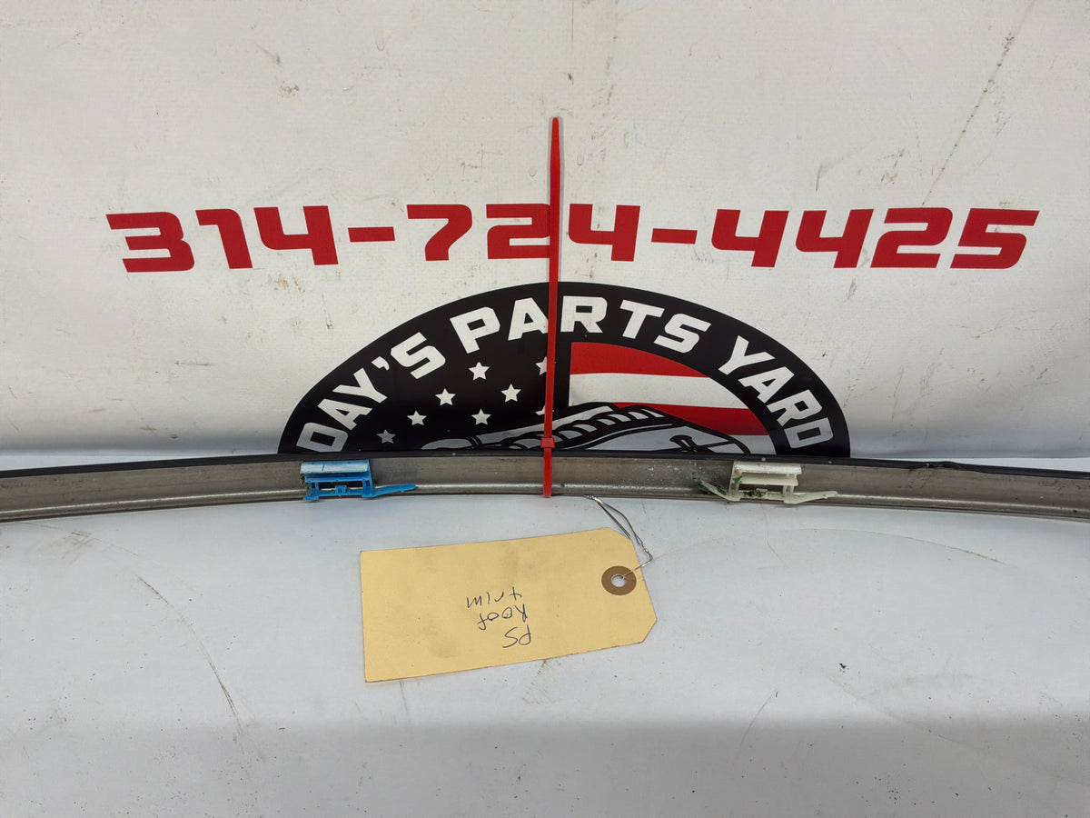 2006 Pontiac GTO RH Passenger Roof Panel Joint Finish Trim Molding OEM