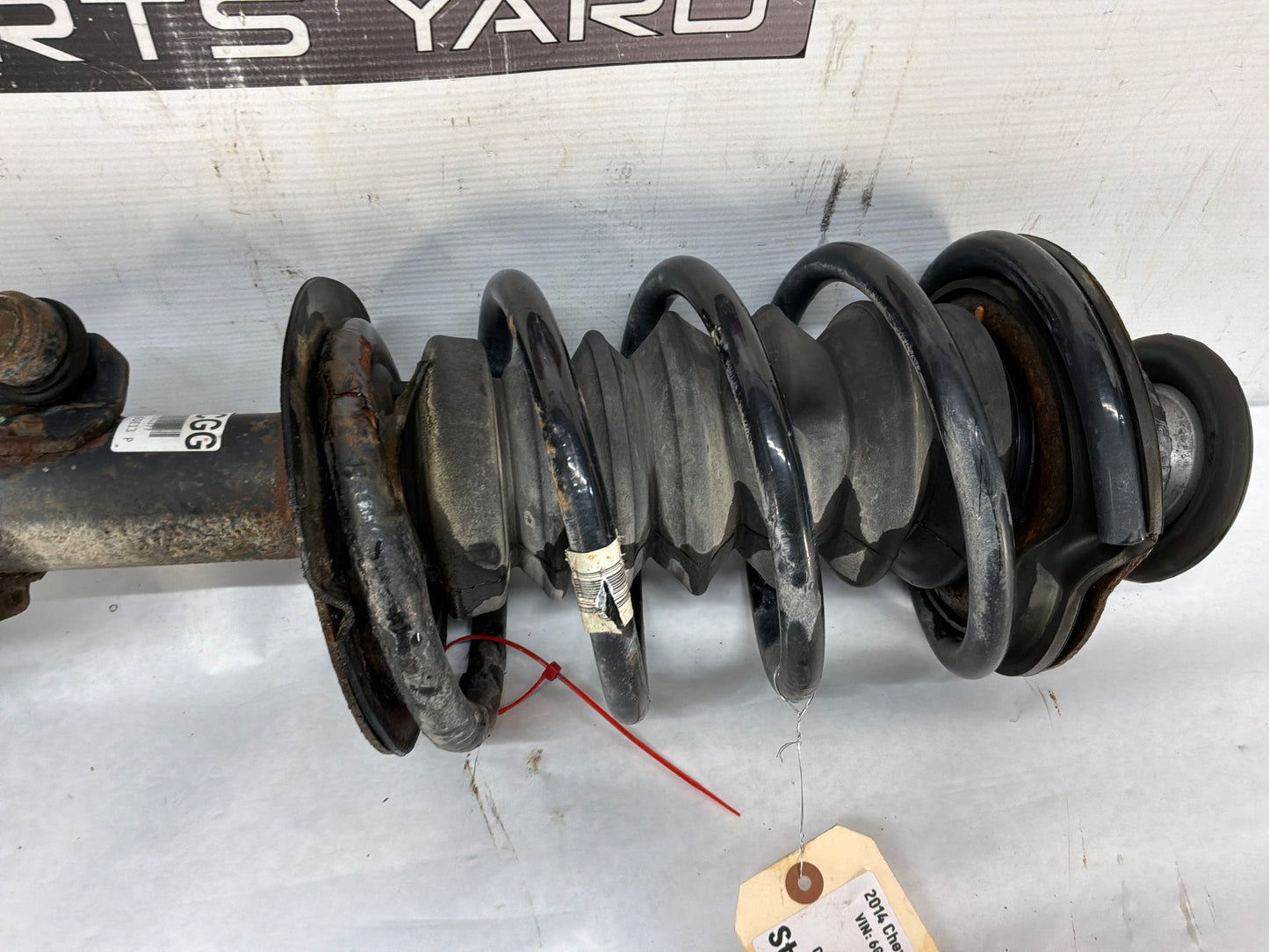 Rh front strut - Day's Parts Yard
