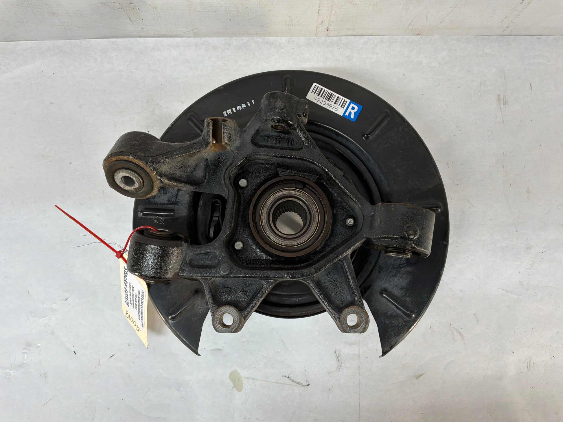 2012 Chevy Caprice PPV RH Passenger Rear Suspension Spindle Hub Knuckle Wheel Bearing OEM - Day's Parts Yard