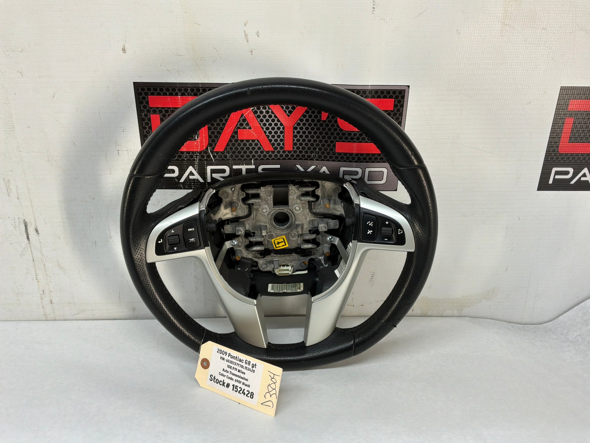 2009 Pontiac G8 GT Steering Wheel OEM - Day's Parts Yard