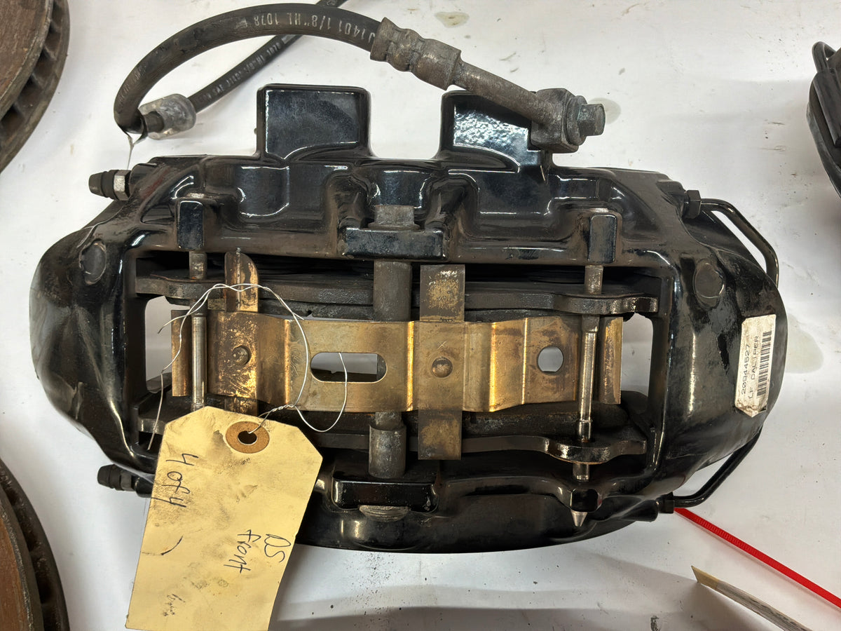 2013 Chevy Camaro 1LE Brembo Brake Calipers & Rotors Front and Rear OEM