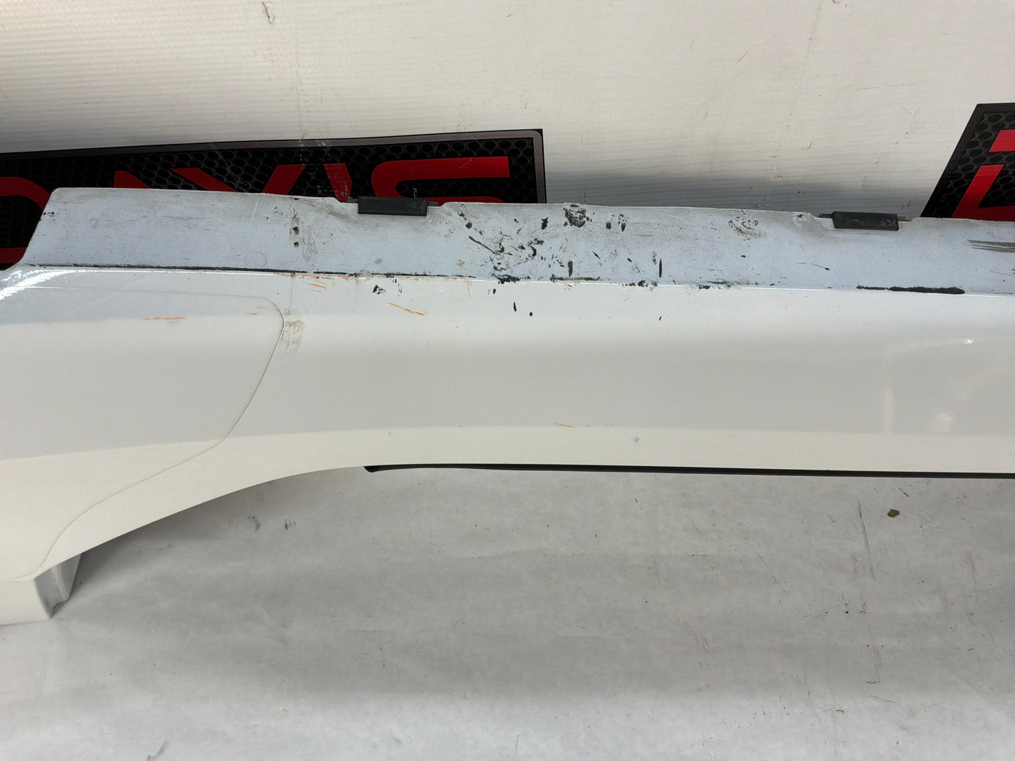 2023 Chevy Camaro SS LH Driver Rocker Molding Side Skirt Trim White OEM