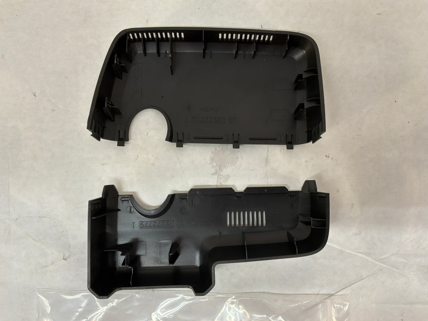 2015 Chevrolet SS Sedan Rearview Mirror Camera Cover Bezel Trim Molding OEM