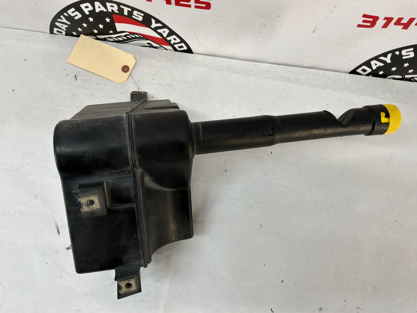 2005 Pontiac GTO Coolant Overflow Recovery Tank Reservoir Bottle OEM