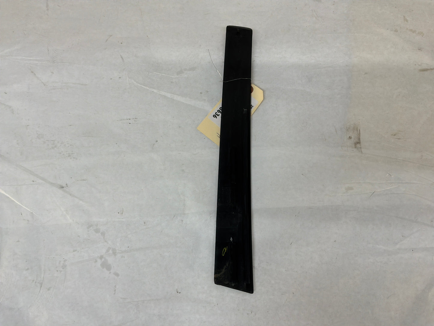 2004 Pontiac GTO LH Driver Exterior B Pillar Window Trim Applique Cover OEM