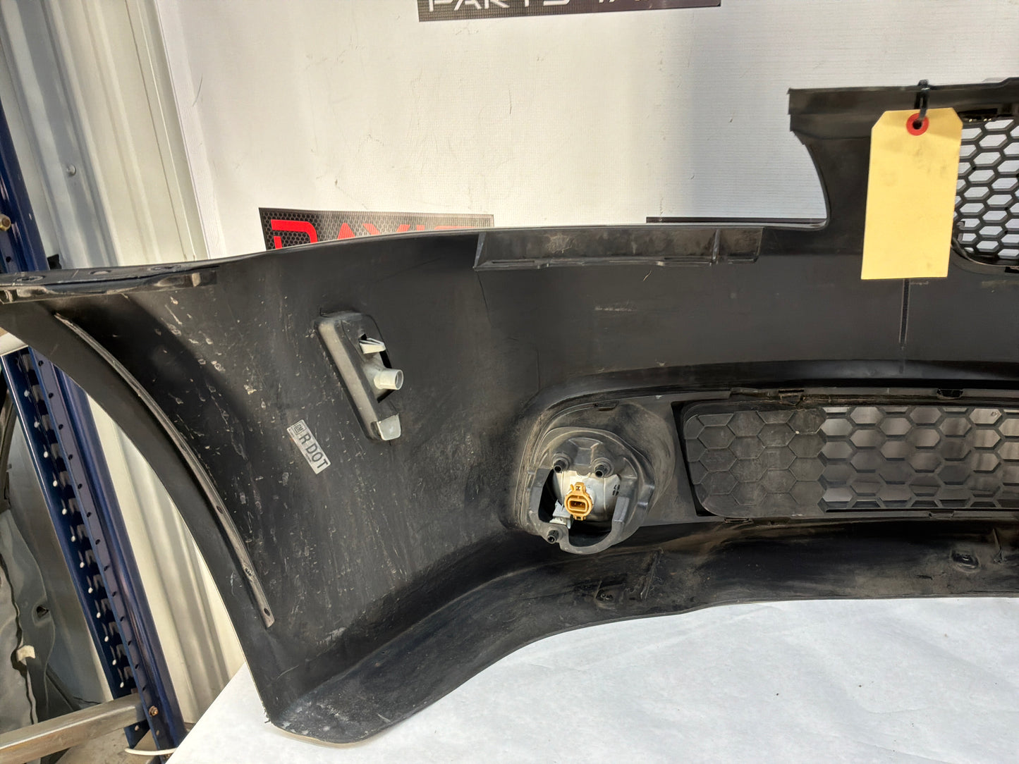 2008 Pontiac G8 GT Front Bumper Cover Fascia Assembly Grilles OEM
