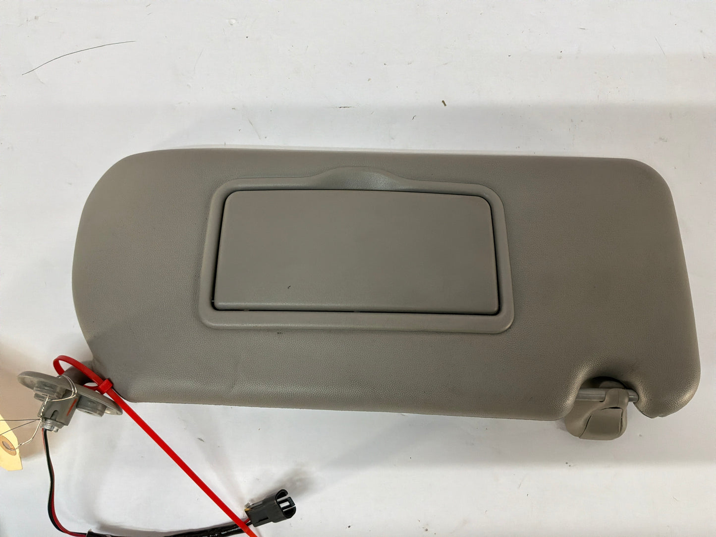 2006 Cadillac CTS-V Sun Visors