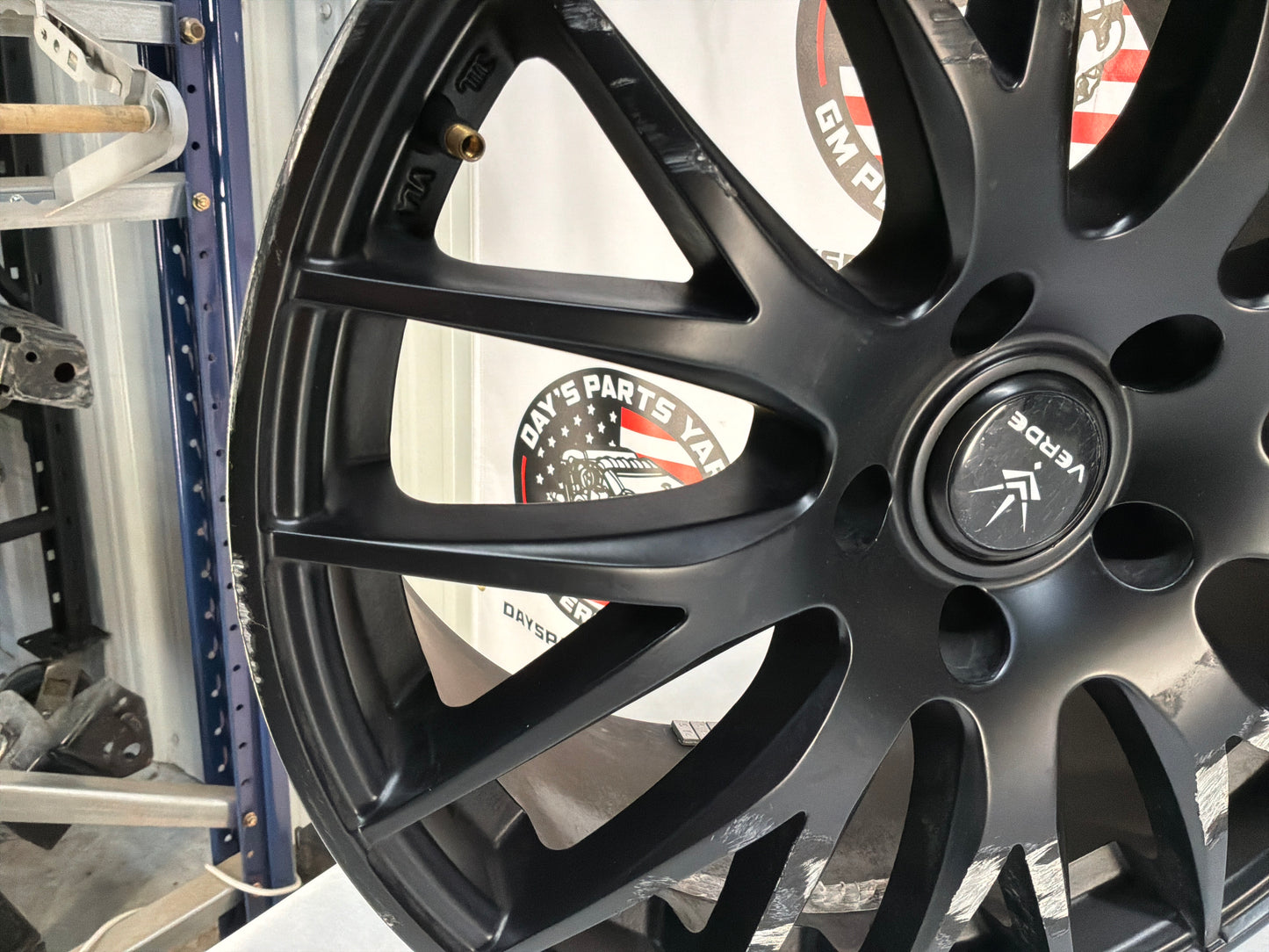 2005 Pontiac GTO 18x8 Verde Saga Aftermarket Wheels Set