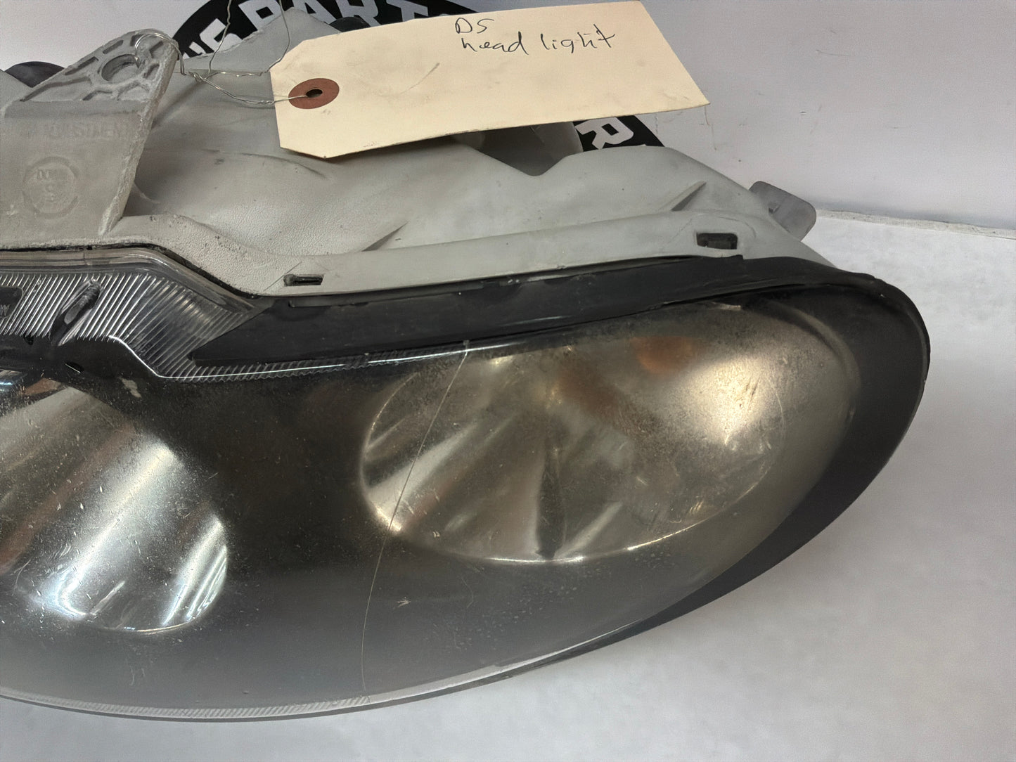 2005 Pontiac GTO LH Driver Headlight Head Light Lamp OEM