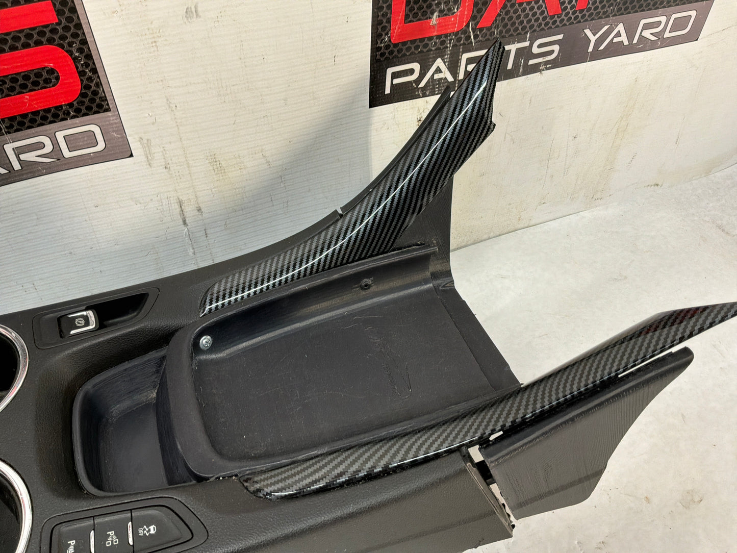 2014-2017 Chevy SS Sedan Caprice PPV Center Console Arm Rest OEM