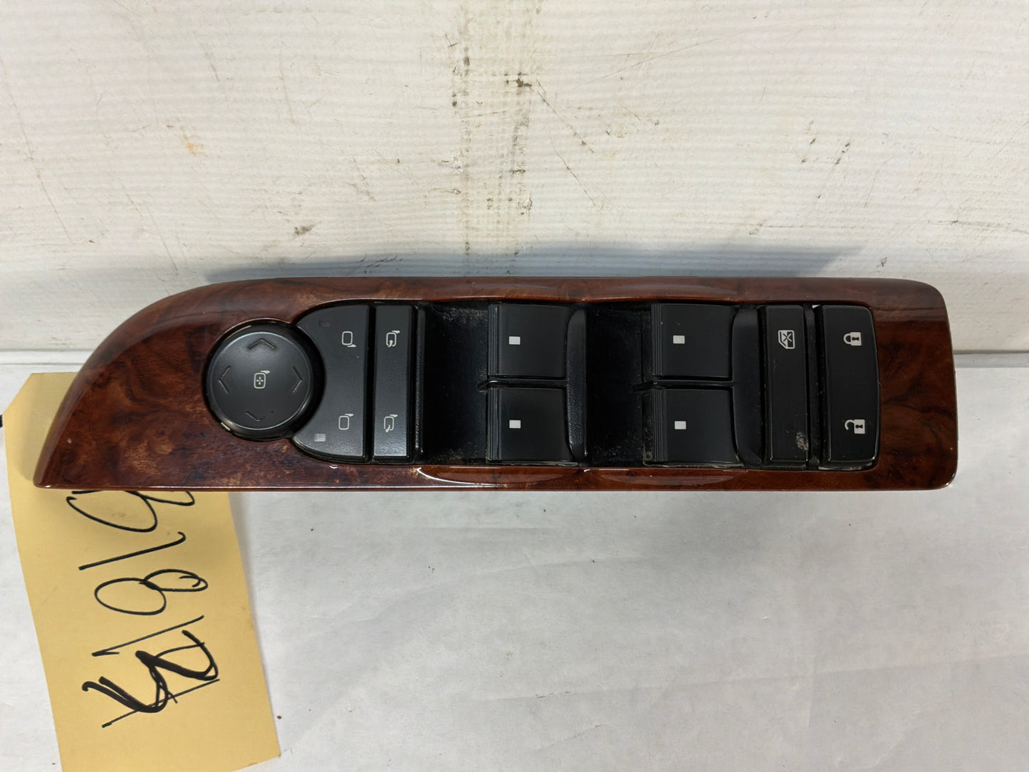 2012 Chevy Avalanche LH Driver Door Lock & Side Window Switch Assembly OEM