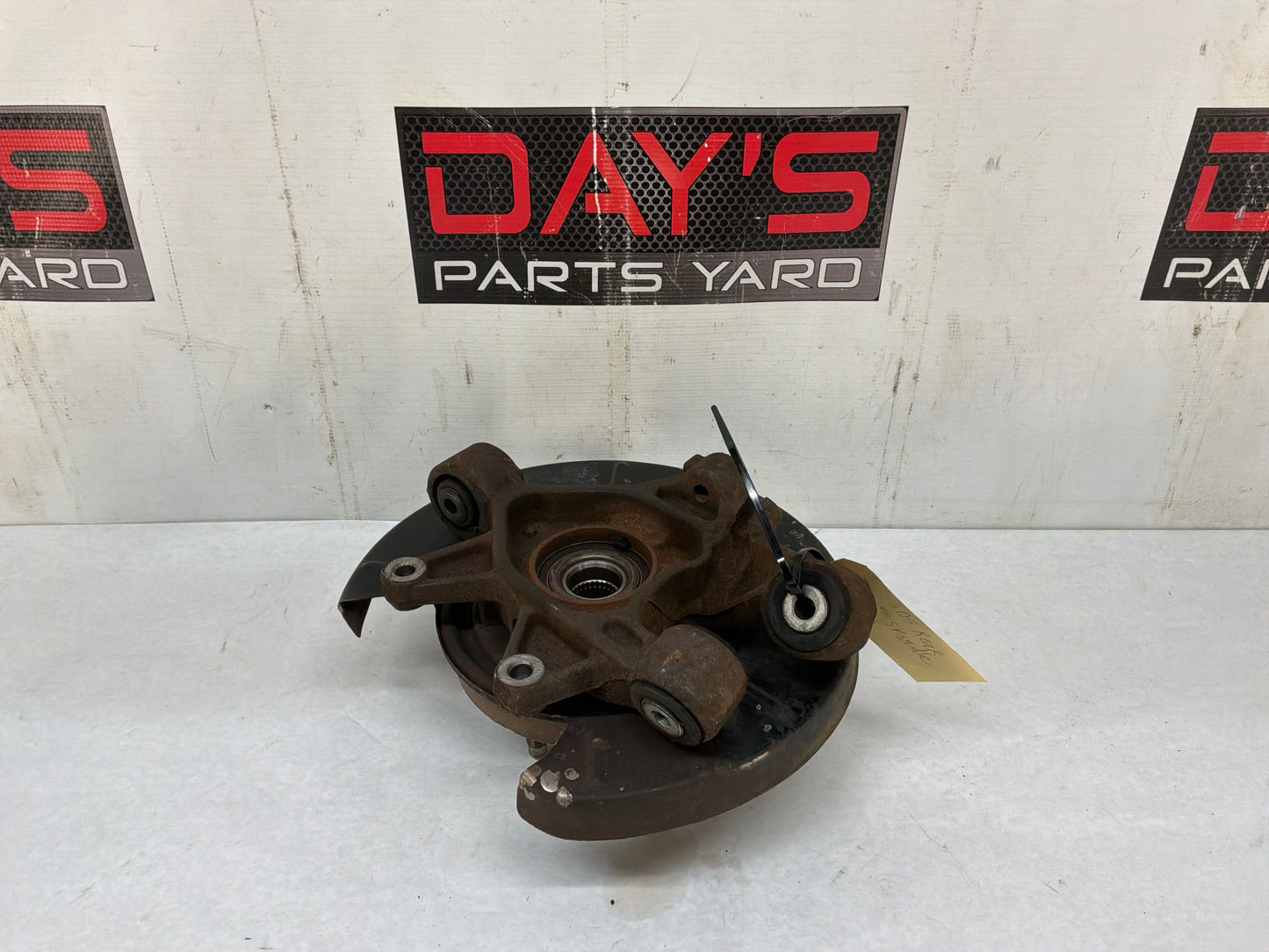2008 Pontiac G8 GT LH Driver Rear Suspension Spindle Hub Knuckle OEM