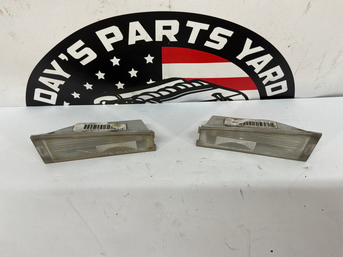 2009 Cadillac CTS-V RH & LH License Plate Tag Light Lamp OEM