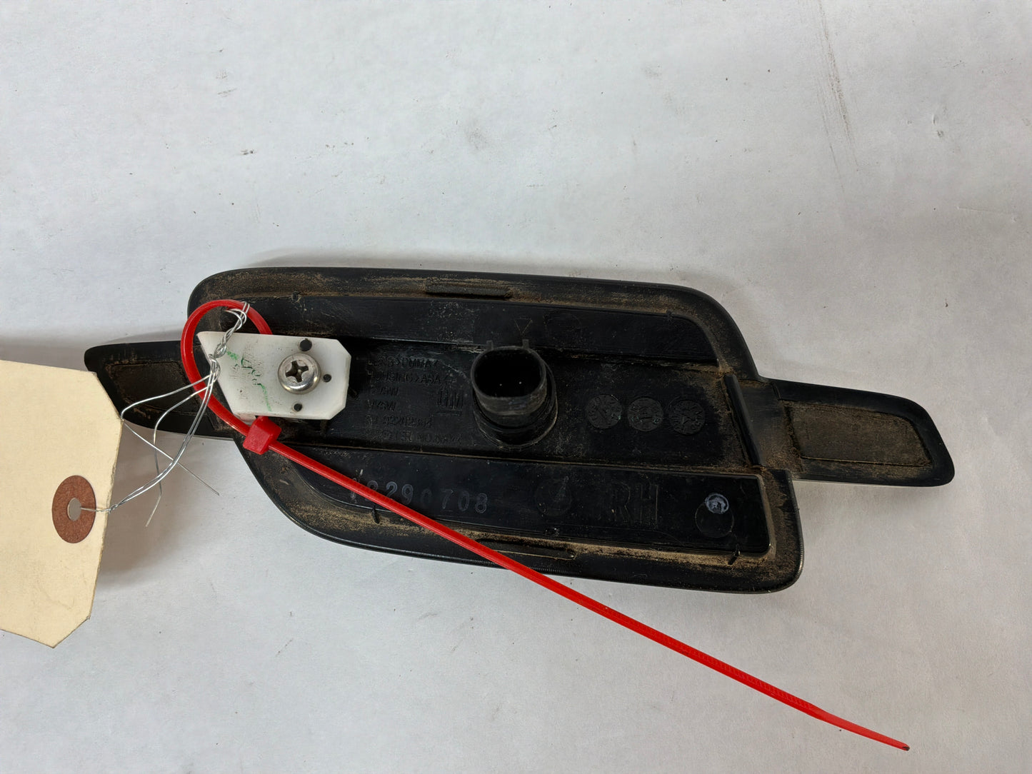 RH Passenger Fender Marker Repeater Lamp Light OEM