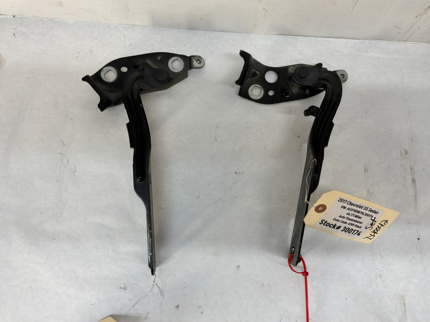 2017 Chevy SS Sedan RH & LH Hood Hinges Set OEM