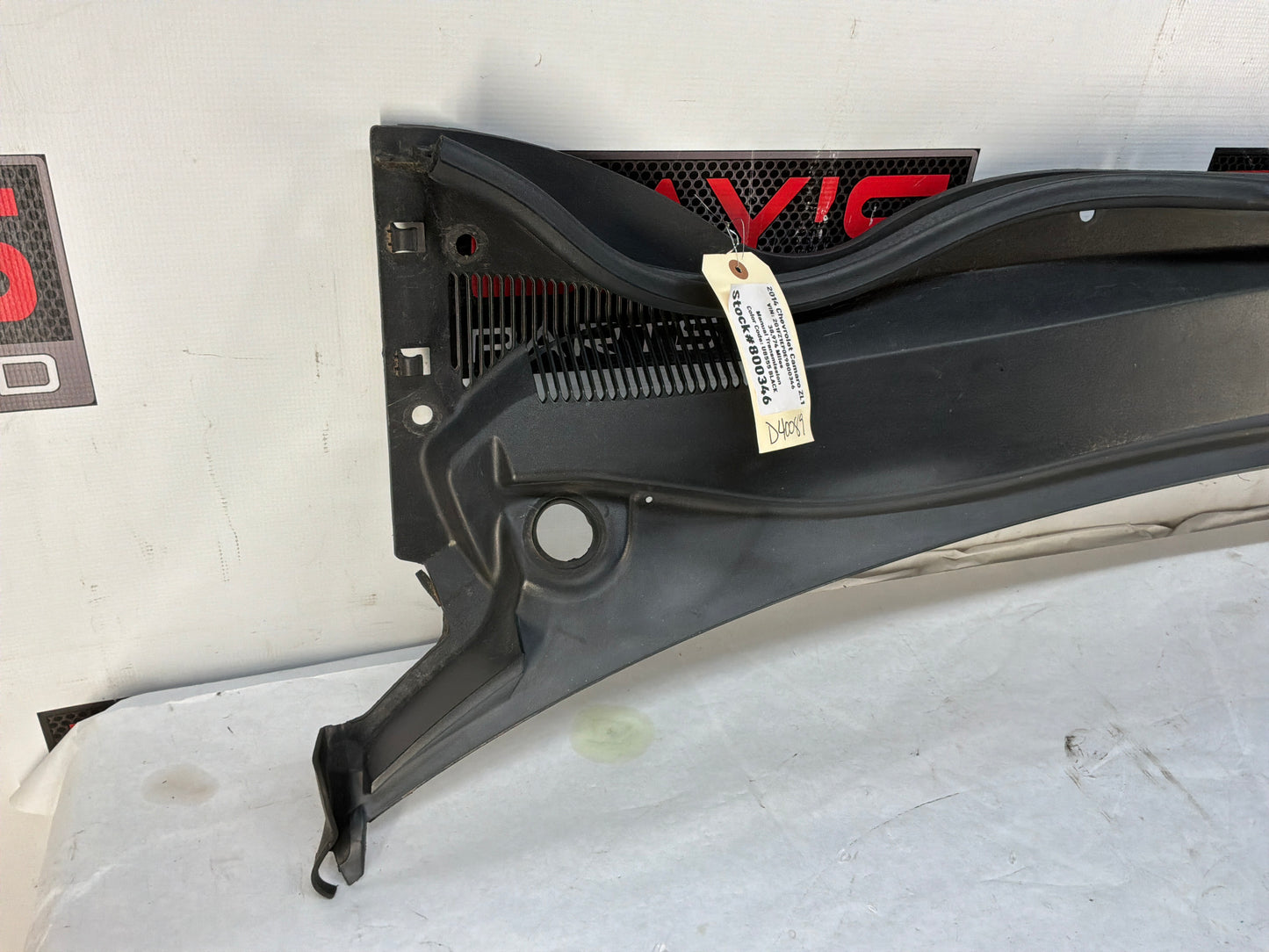 2014 Chevy Camaro ZL1 Windshield Wiper Cowl Grille Panel Assembly OEM