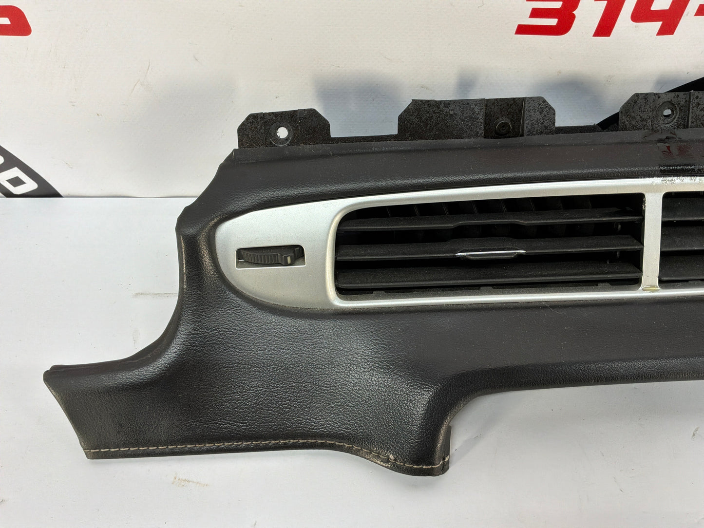 2015 Chevy Camaro SS 1LE Leather Dash Vent Trim Molding Panel Insert OEM