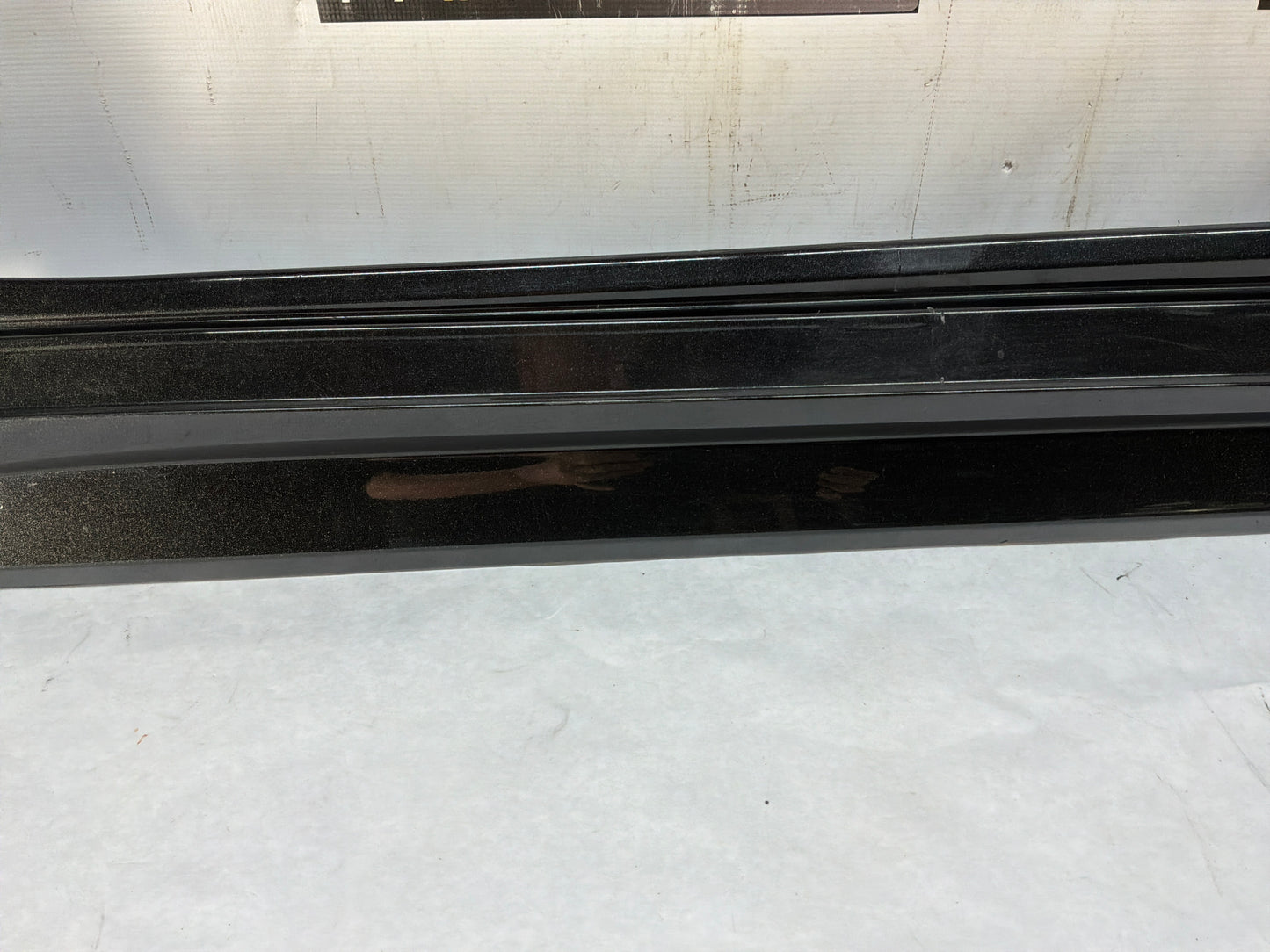 Rh rocker - Day's Parts Yard