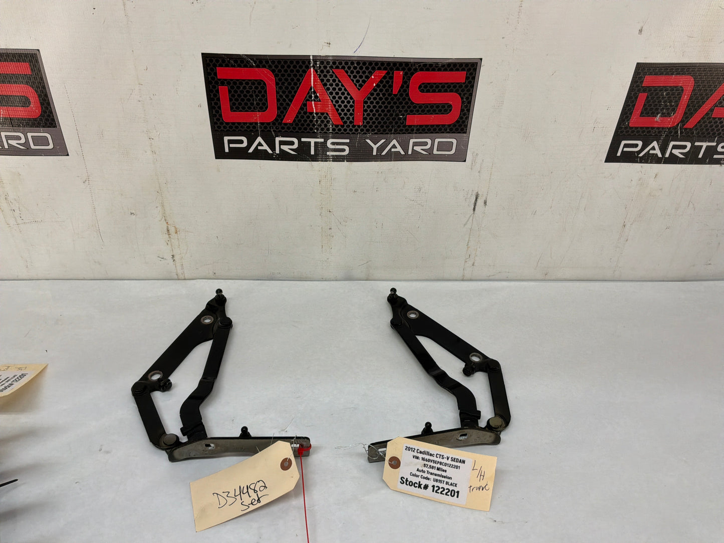 Trunk hinges - Day's Parts Yard