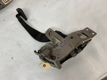 2015 Chevy Camaro SS 1LE Manual Transmission Pedal Brake Clutch Master Cylinder Assembly OEM