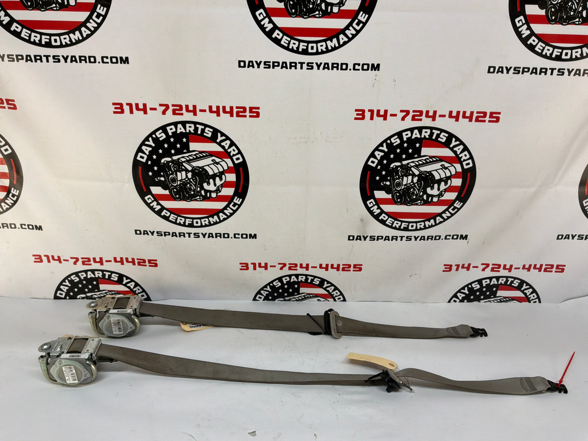 2013 Cadillac CTS-V RH & LH Front Seatbelt Seat Belt Retractor OEM