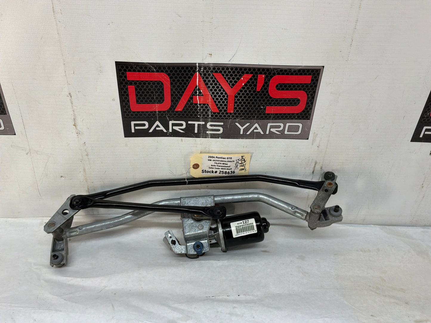 2004 Pontiac GTO Windshield Wiper Motor Transmission Linkage Assembly OEM