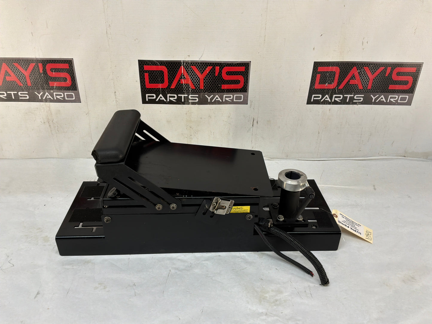 Center console - Day's Parts Yard