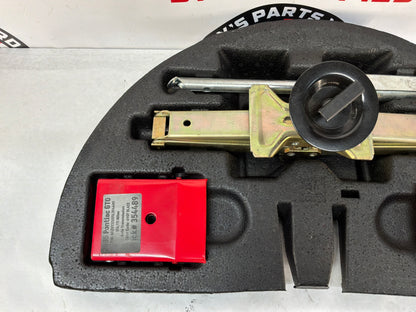 2005 Pontiac GTO Emergency Spare Tire Jack Tool Kit OEM