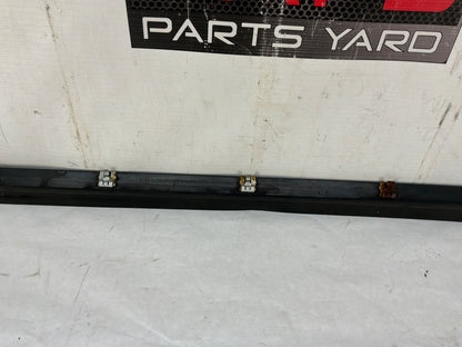 Lh belt molding - Day's Parts Yard