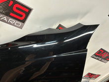 Rh fender - Day's Parts Yard