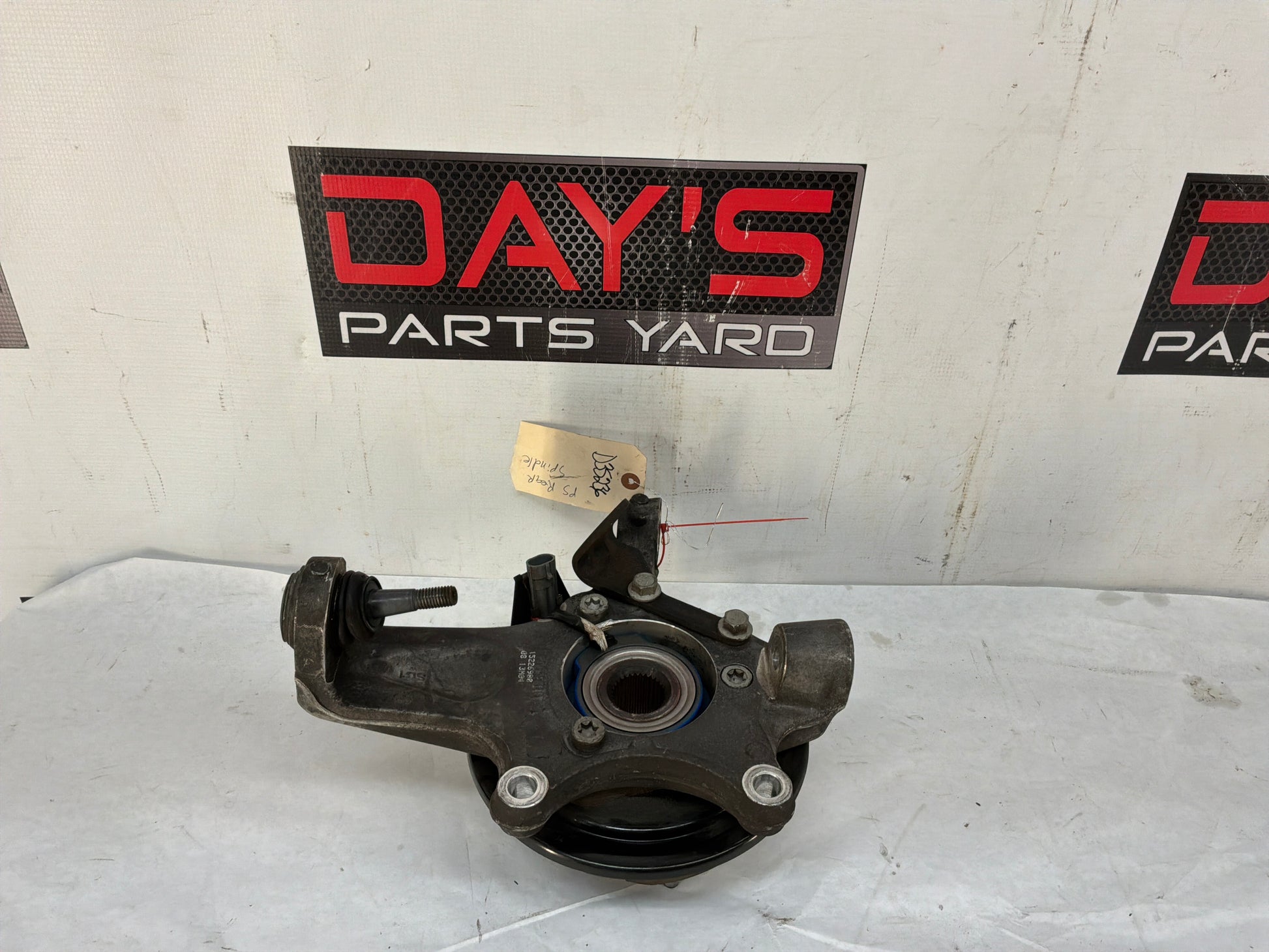 Rh rear spindle - Day's Parts Yard