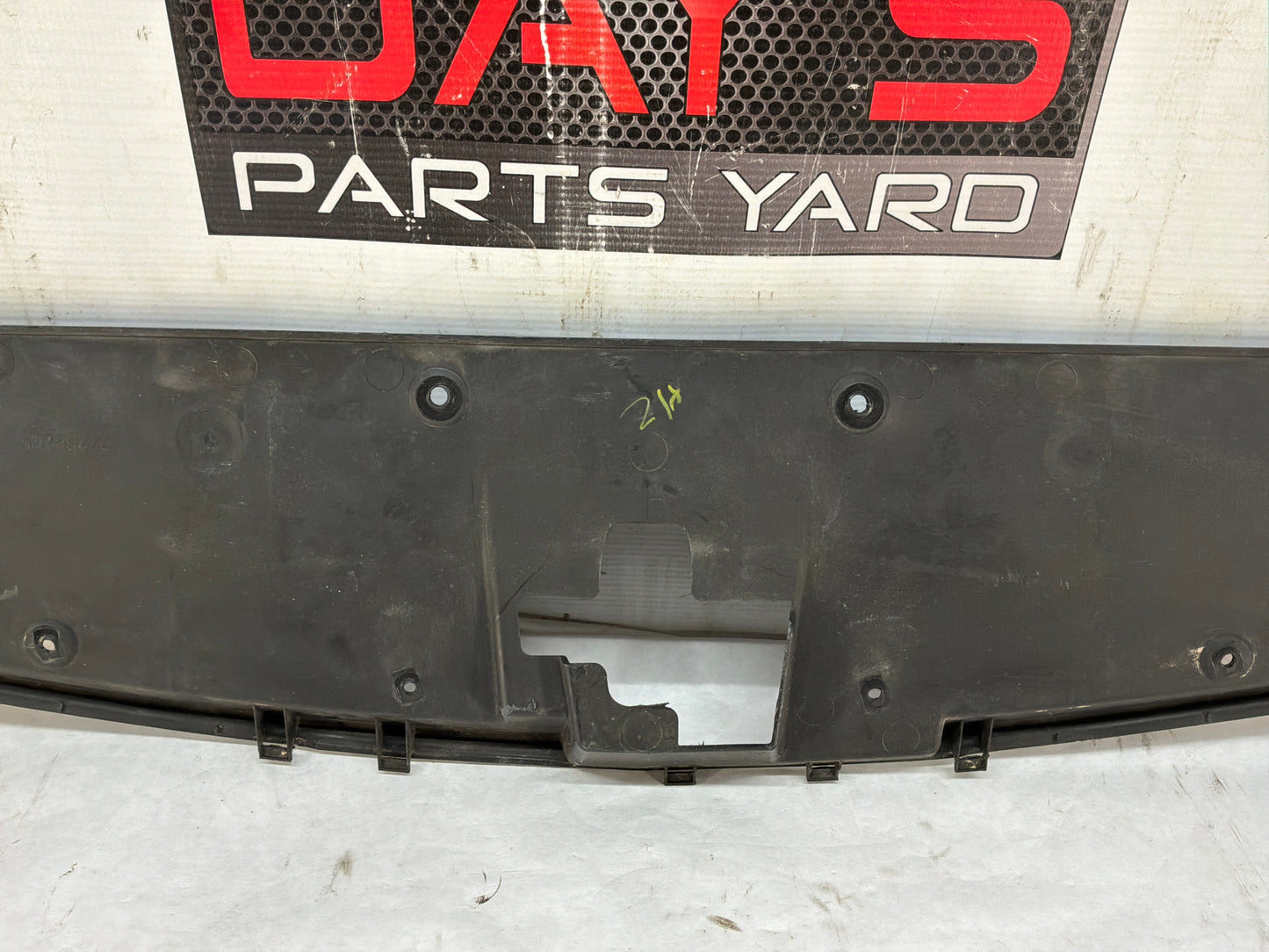 2017 Chevy SS Sedan Radiator Core Support Grille Cover Sight Shield OEM