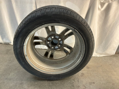Wheels and tire - Day's Parts Yard