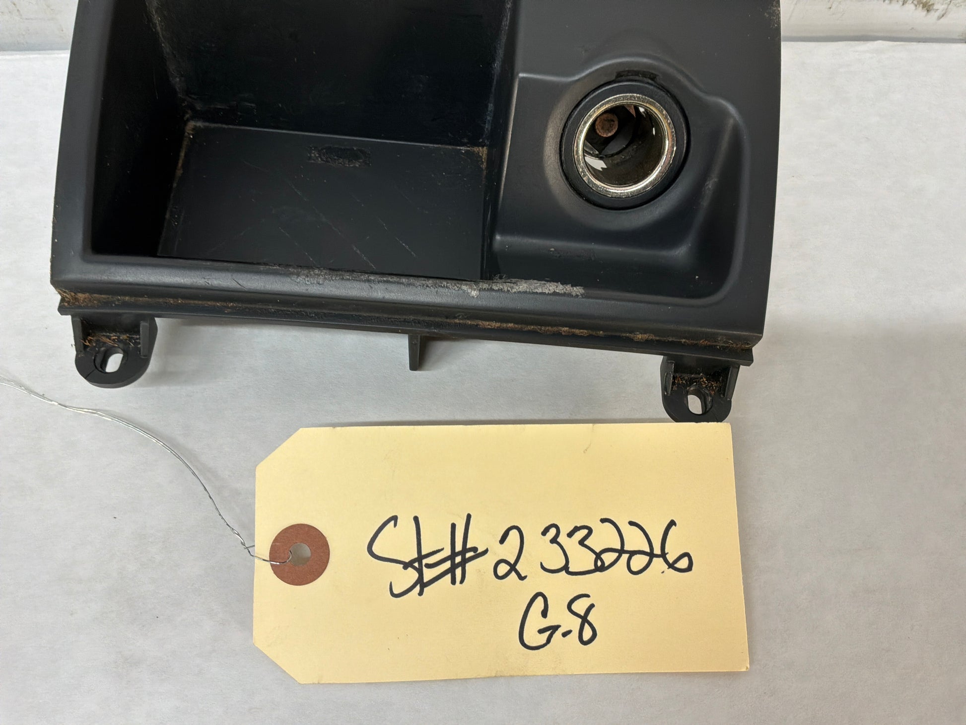 2009 Pontiac G8 Lower Radio Center Console Storage Cubby Compartment Assembly OEM - Day's Parts Yard
