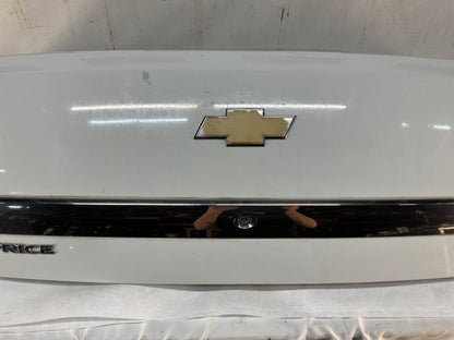 Trunk deck lid - Day's Parts Yard