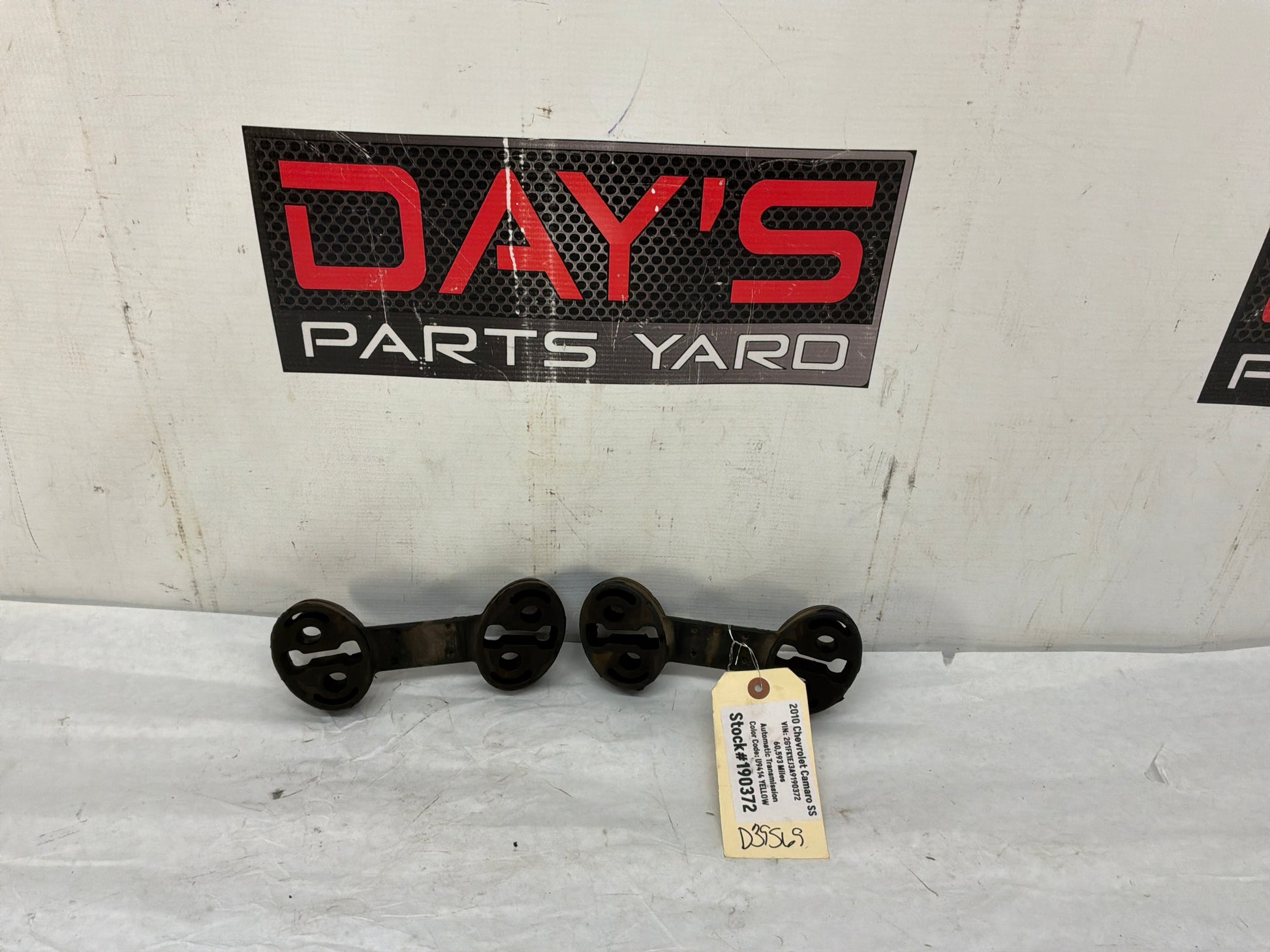 Exhaust hangers - Day's Parts Yard