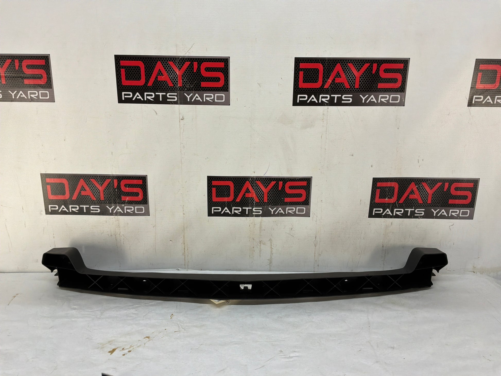 Bracket - Day's Parts Yard