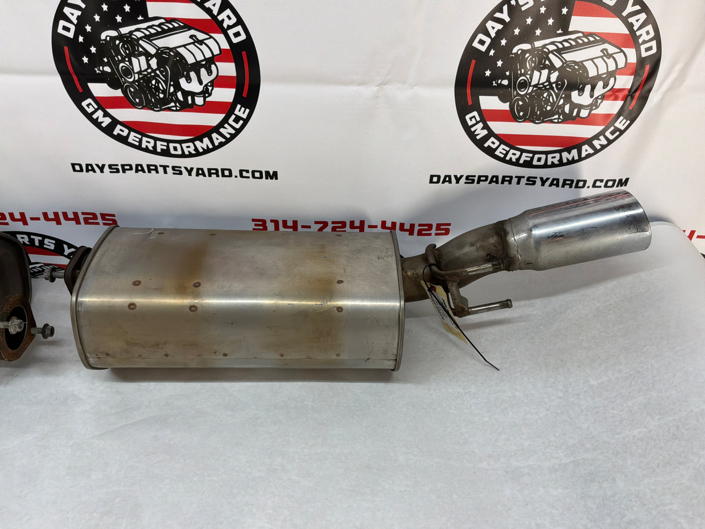 2006 Pontiac GTO Factory OEM Cat Axle Back Exhaust Mufflers