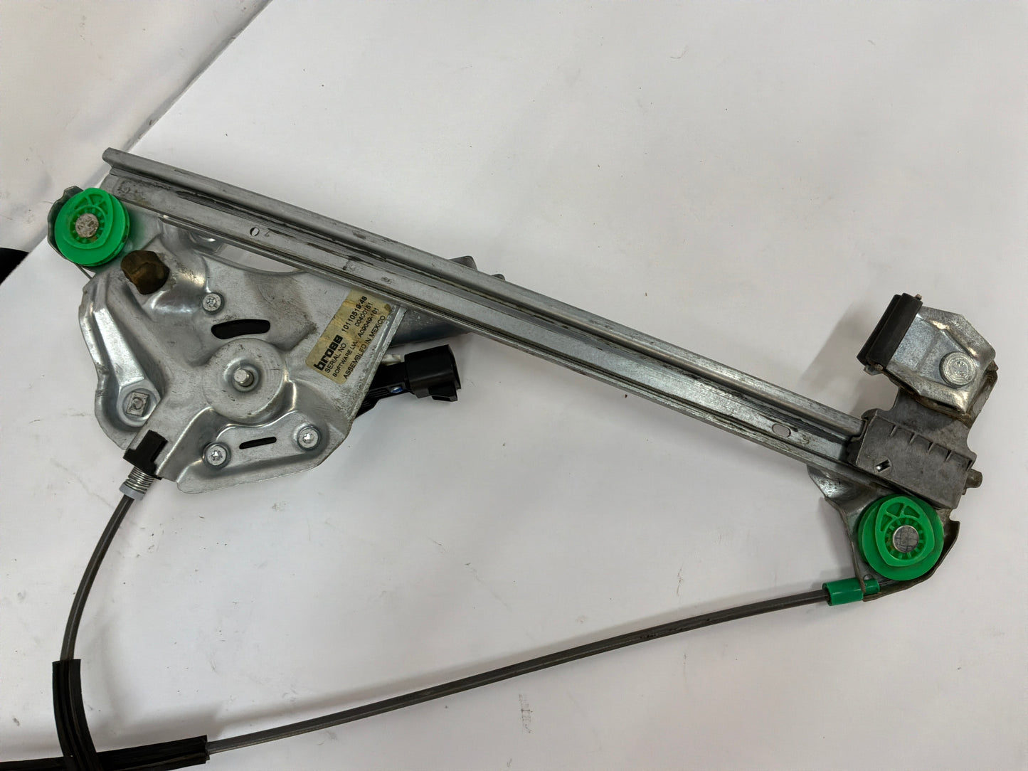 2006 Cadillac CTS-V RH Passenger Front Window Reg w/ Motor OEM