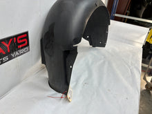 Rh wheel liner - Day's Parts Yard